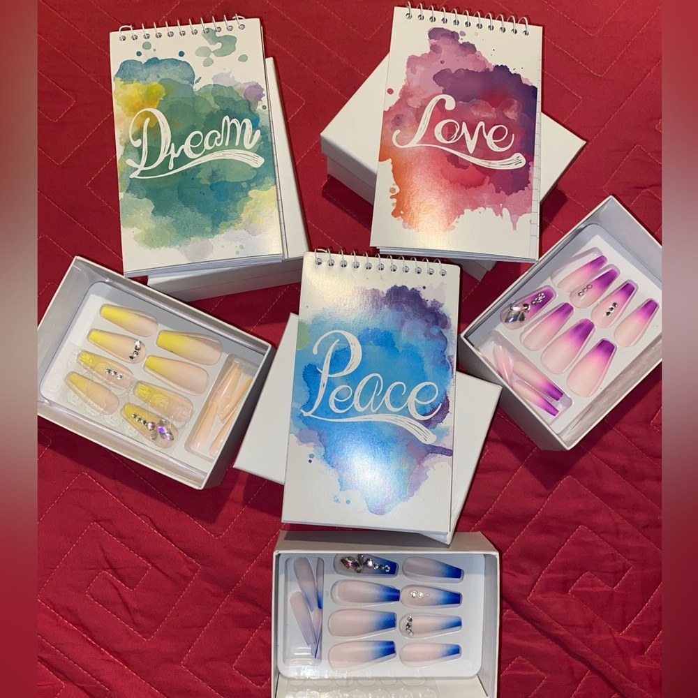 *FREE SHIPP MAJOR $ DROP Custom press on nails/ inspiration notepads